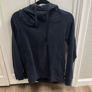 Lululemon hoodie size 6